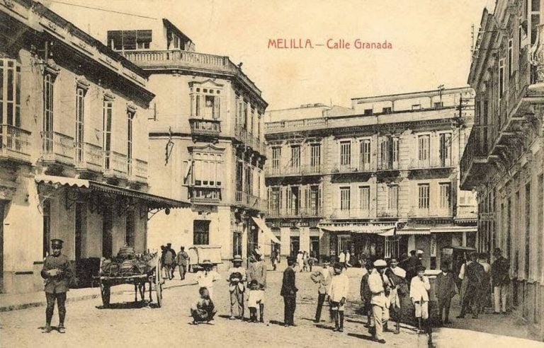 Casa De Melilla En Granada